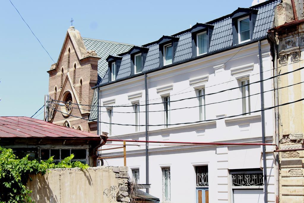 Guest House On Gia Abesadze Street Tbilisi Exteriör bild